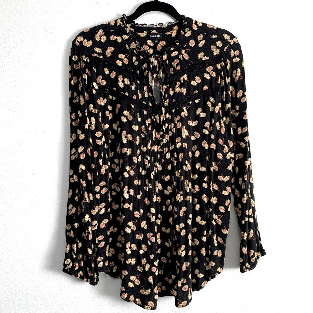 Torrid Floral Print Long Sleeves Tunic